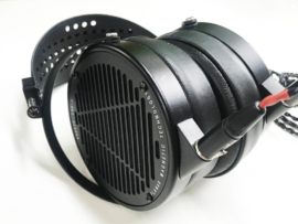 Best-Open-Back-Studio-Headphones-Audeze-LCD-X-Review-1024x770